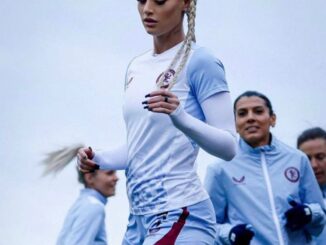 Shortly after Rachel Daly's devastating Nations League experience, Alisha Lehmann, an Aston Villa teammate, writes her a special birthday card that reads, "I love you always, my G."