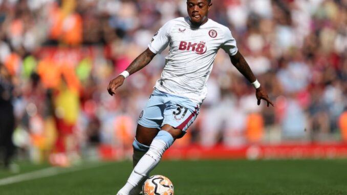 Leon Bailey of Aston Villa, who was benched against Legia Warsaw, held behind-the-scenes conversations with Unai Emery