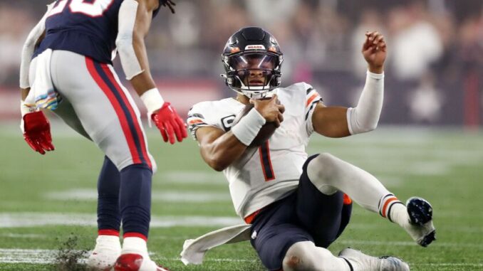 Report: Chicago Bears trade Justin Fields to NFC South Contender in Shocking 2024 Trade Proposal