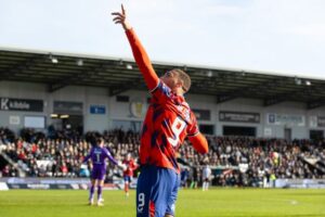 Cyriel Dessers strikes again as Rangers win ugly against St Mirren to turn up title heat on Celtic – 3 talking points