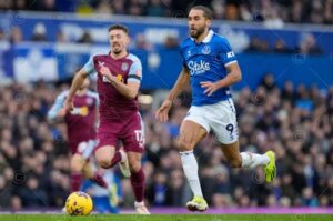 Premier League legend tells Everton striker how to improve worryingstatistic after Aston Villa draw