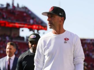 Kyle Shanahan Started Preparing To Play The Packers During The Second Quarter Of Their Win Over The Cowboys