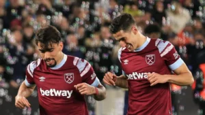 Exclusive: West Ham agrees to sign £25m ace as player will leave West Ham despite renewing contract
